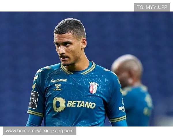 波尔图大卫卡尔莫头球提升比分优势