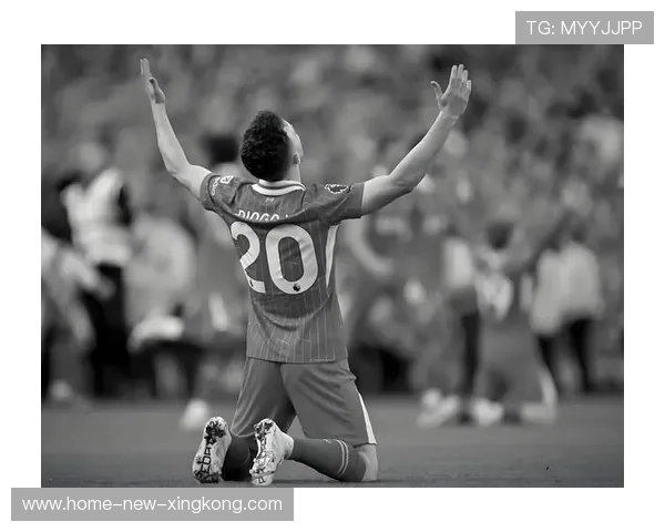 利物浦门前混战中若塔补射得手，锁定胜果